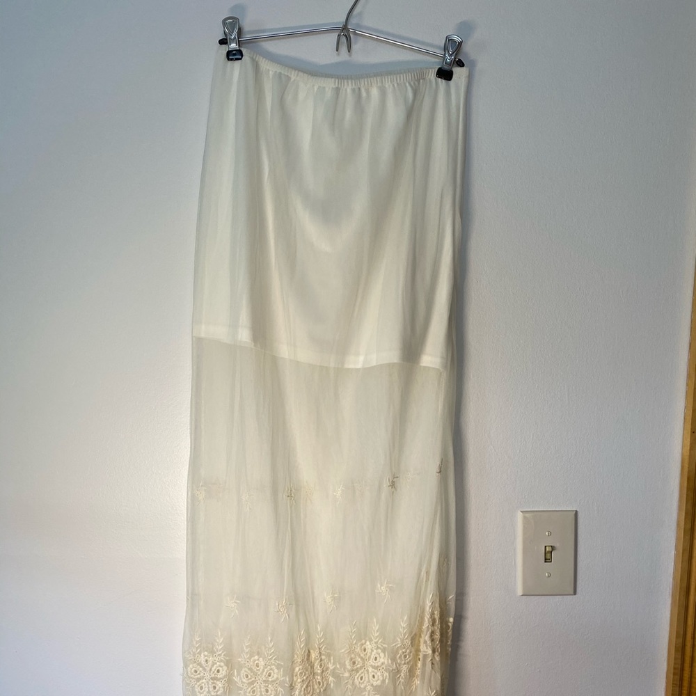 Cream lace maxi skirt